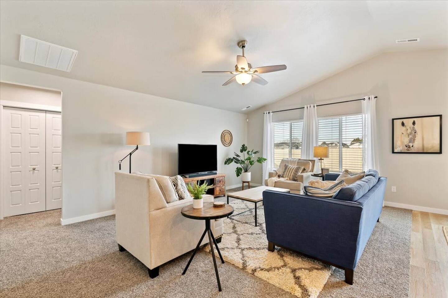 new-model-like-home-in-meridian-with-3-bedrooms/