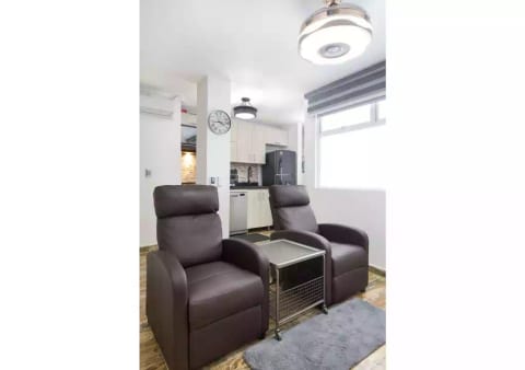 One Bedroom AC Hot Tub Recliners Security