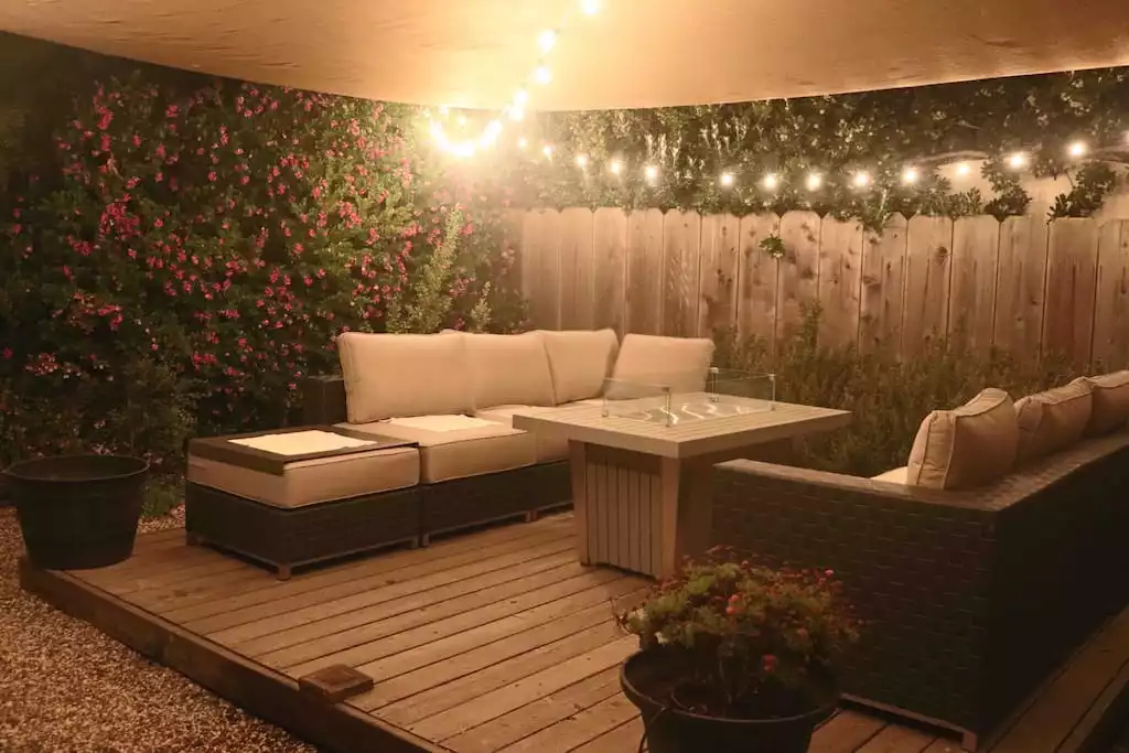 Comfy backyard spot with an elegant vibe to it. - Casa Esperanza. Peaceful Get Away W/Hot tub. - Salinas