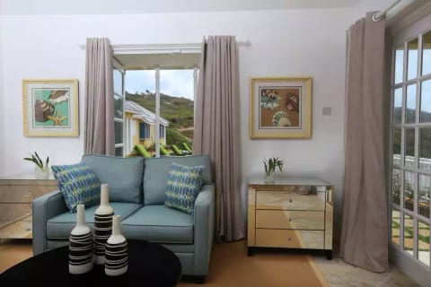 Equinox - Cap Estate