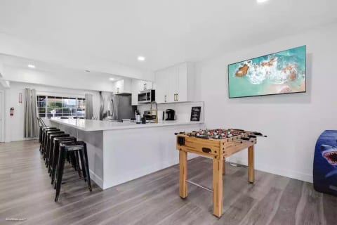 Luxury Retreat Home in La Mesa [4 BR/2BA/8 Beds]