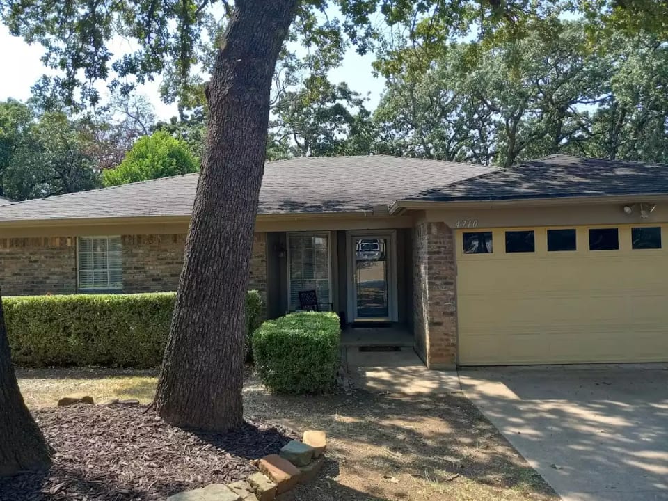 Front view of LIzzy's House