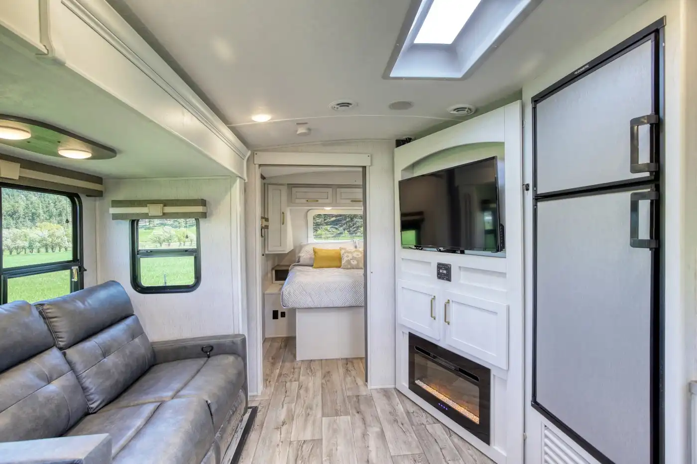 Dove Getaway: King-Bed Views Near-Trails Perfect - Nemo Dove Getaway: King-Bed Views Near-Trails Perfect - Nemo