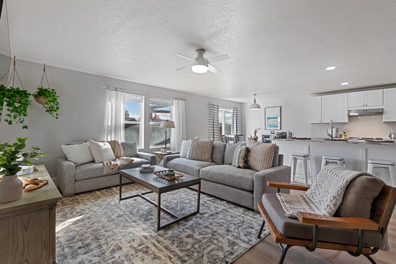 cozy-costal-get-away-or-meridian-idaho-or-4-bedroom/