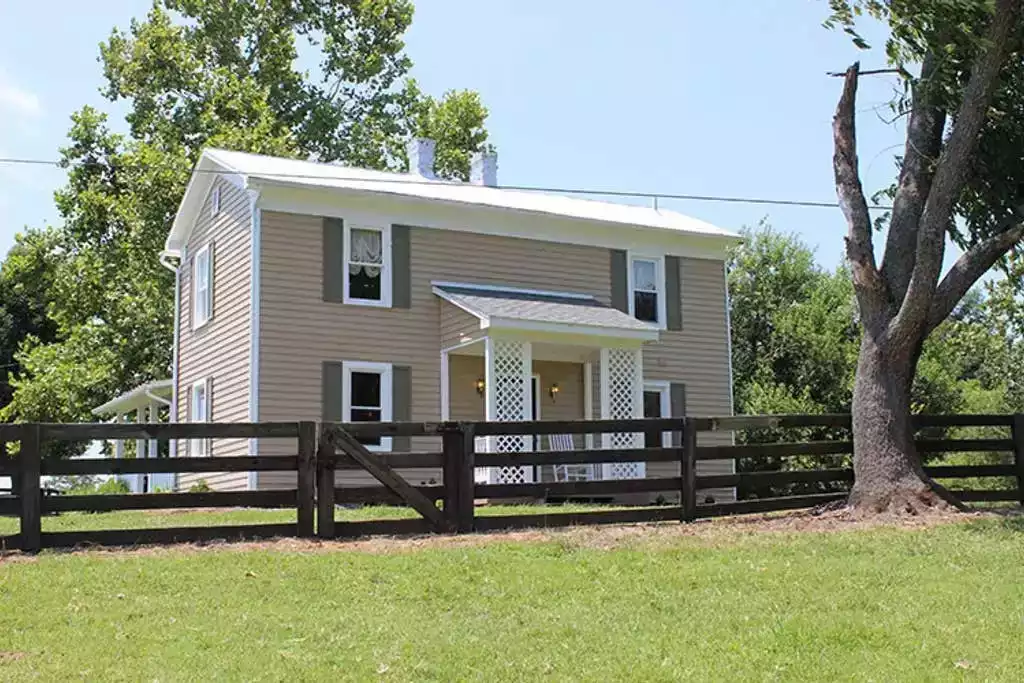 View from the front. View from the front. - Historic River House Walk to River/Riverview!! - Elkton