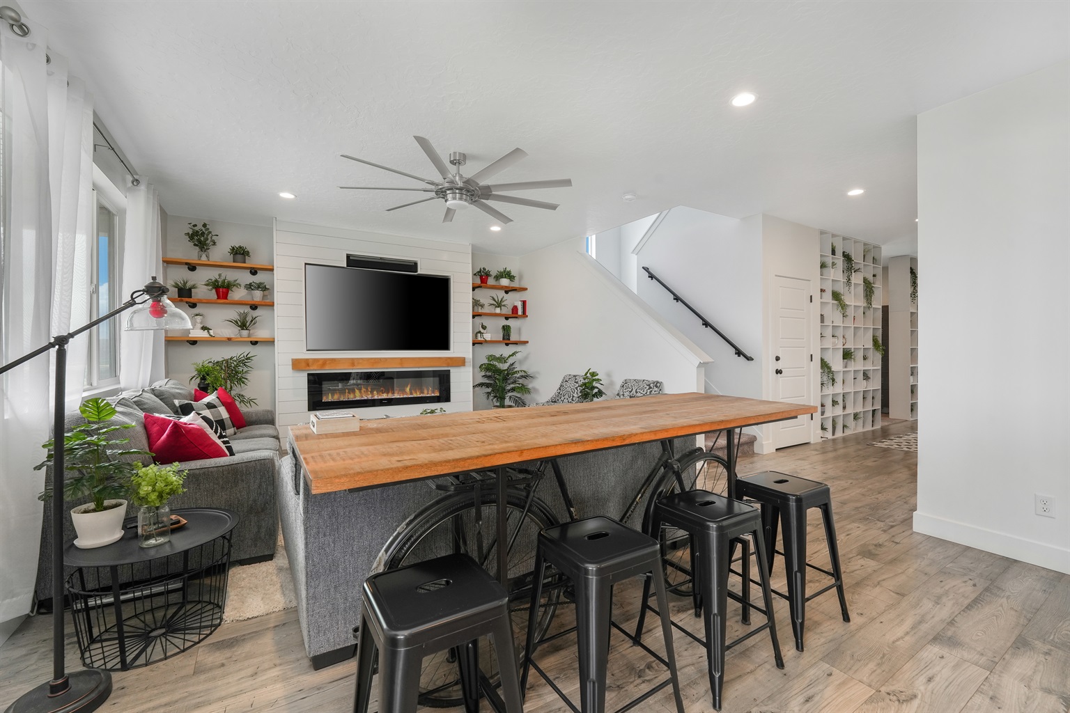 luxury-in-saratoga-springs-or-view-of-utah-lake-and-wasatch-mts/