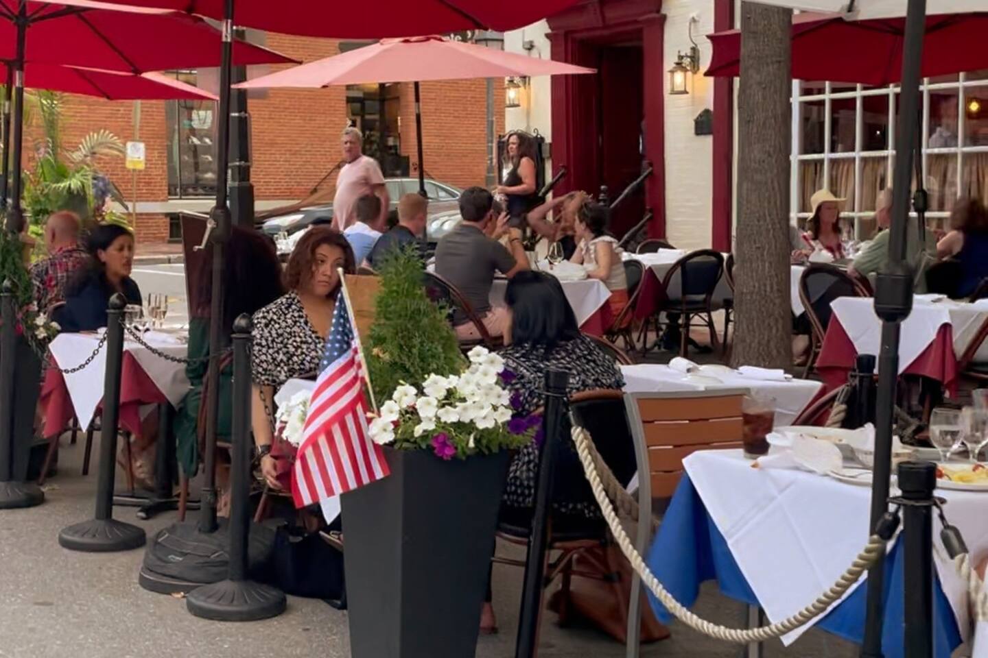 King Street pedestrian zone, Old Town Alexandria--an abundance of indoor & outdoor dining - Old Town Alexandria:  Barrister One - Alexandria
