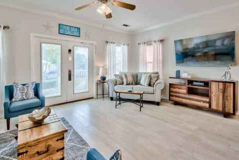 Steps to Beach, Heated Private Pool, Sleeps 20