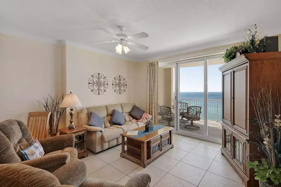 Kick back in the comfort of a La-Z-Boy with a view! 