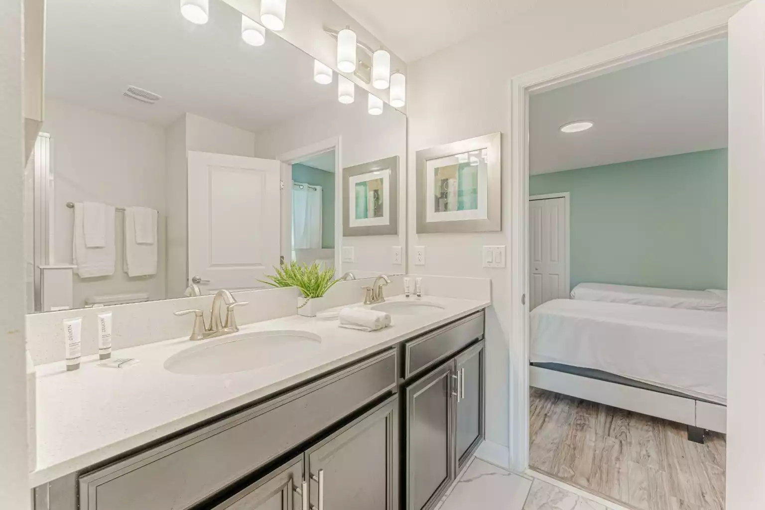 Luxury Villa 8 beds, 5 bath, 15 mins to Disney - Four Corners