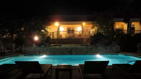 Allamanda - St. Martin - French St