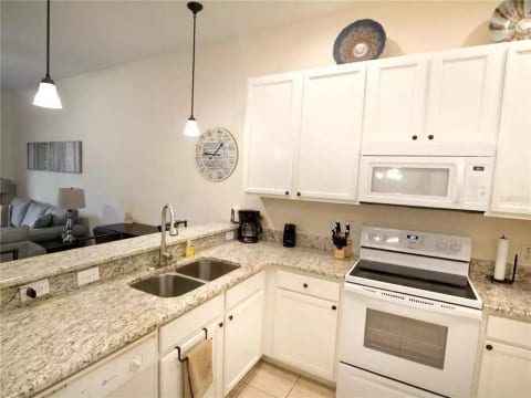 Oasis 15 minutes from Disney