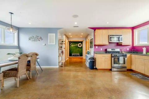 ⭐️Walk to Forsyth Park & River St•Historic Downtown•Private Patio⭐️