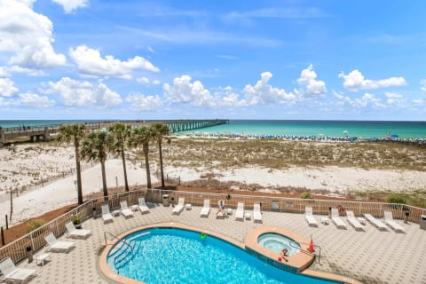 2ndFL OceanFrontFreeChairsUmbrellaHeatedPoolArcade