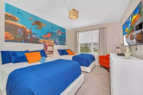 SOLARA RESORT!! Sleeps 13 W/ Pool near Disney! 🎢