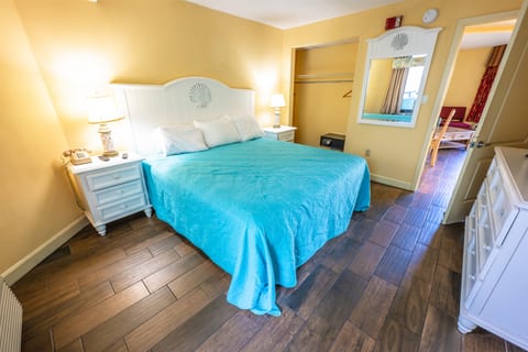 Monterey Bay 1001 - Oceanview King