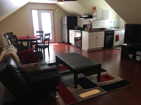 Decorah Valley Home with a View (Apartment 1)