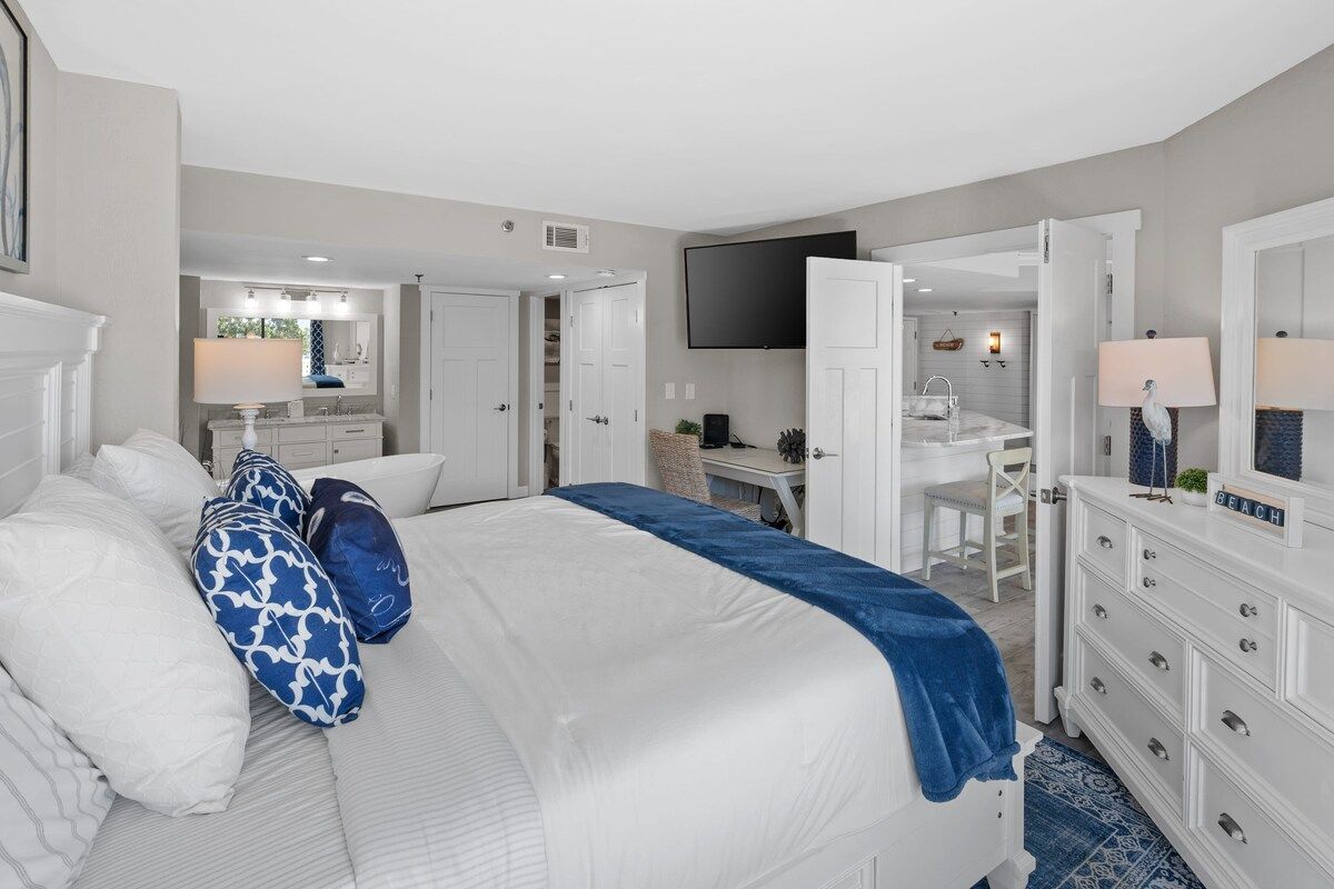 Ocean Views at Villamare 1405, Right on the Beach! image 16