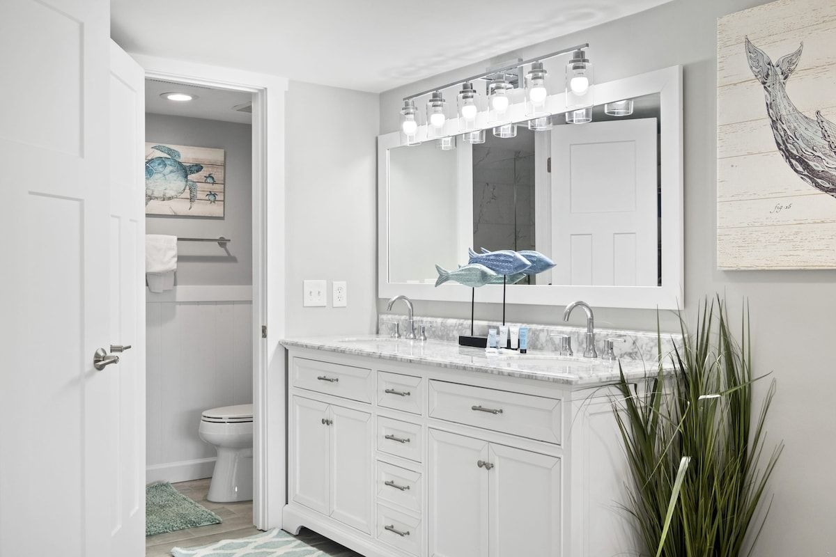 Ocean Views at Villamare 1405, Right on the Beach! image 31