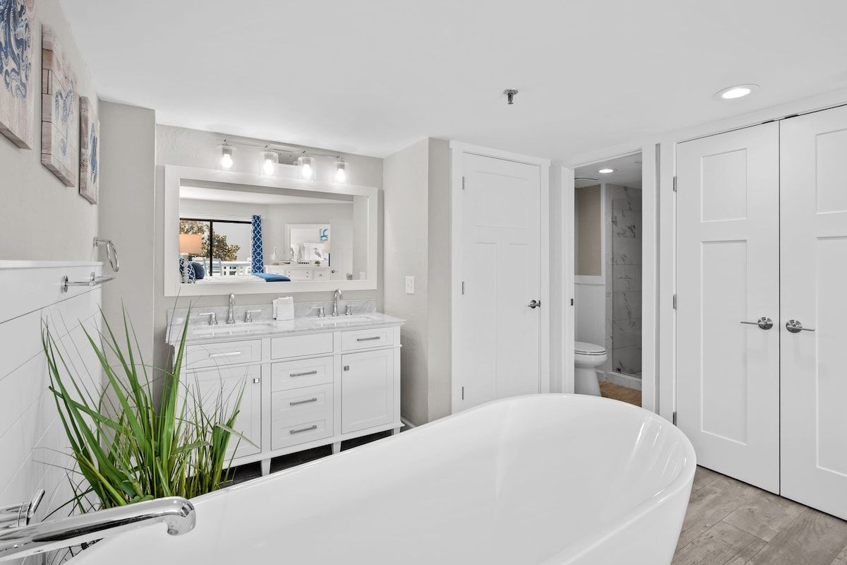 Ocean Views at Villamare 1405, Right on the Beach! image 20