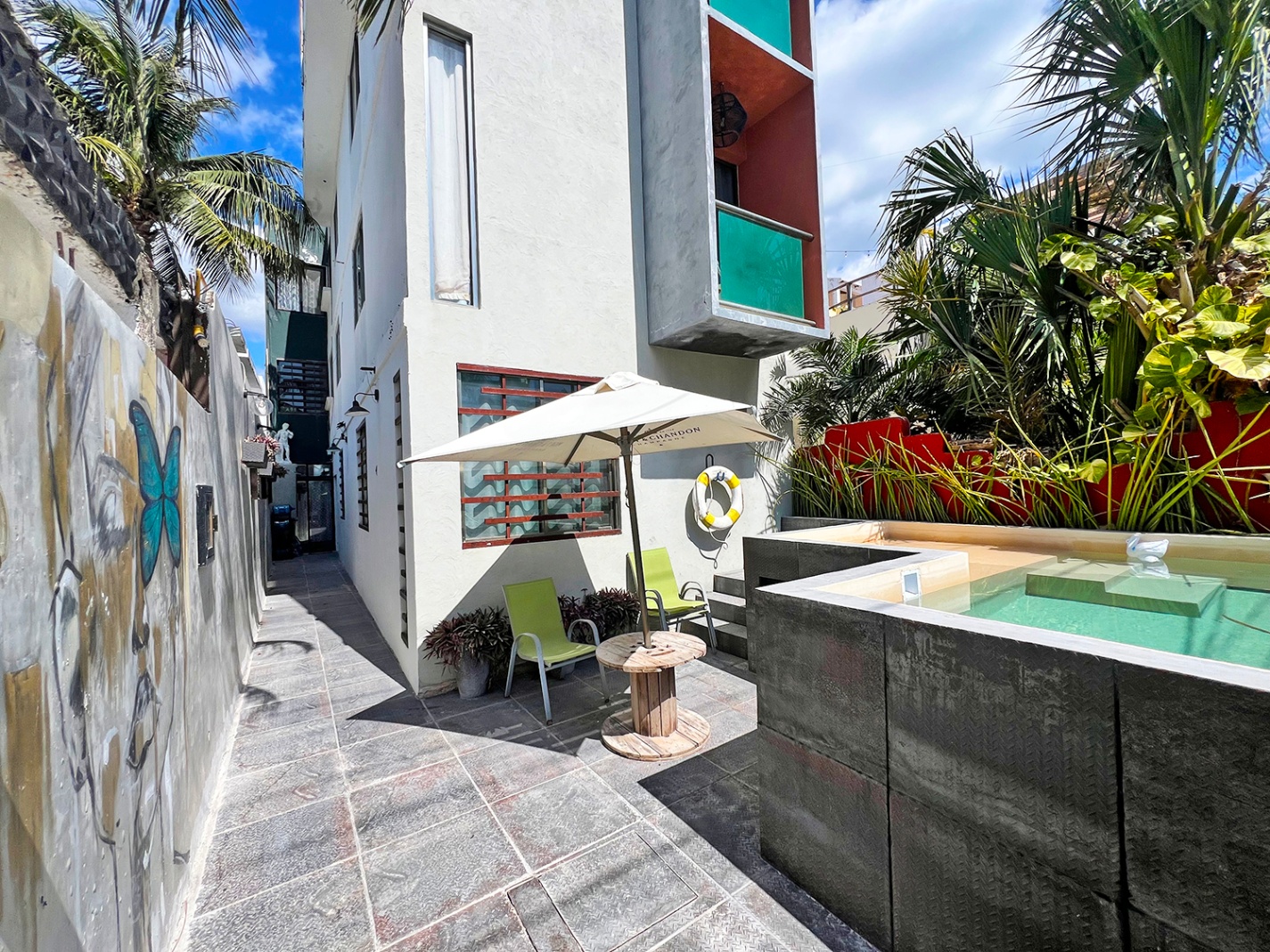 Aqua 5 Beachside