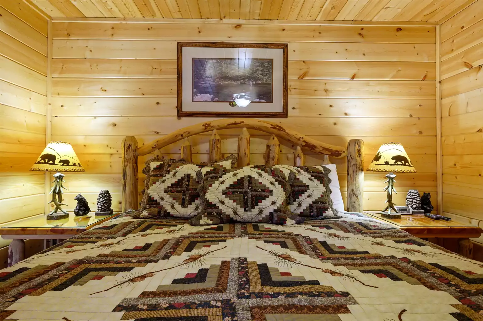 Bedroom #1 - Little Cub Cabin TN Smoky Mountains - Sevierville