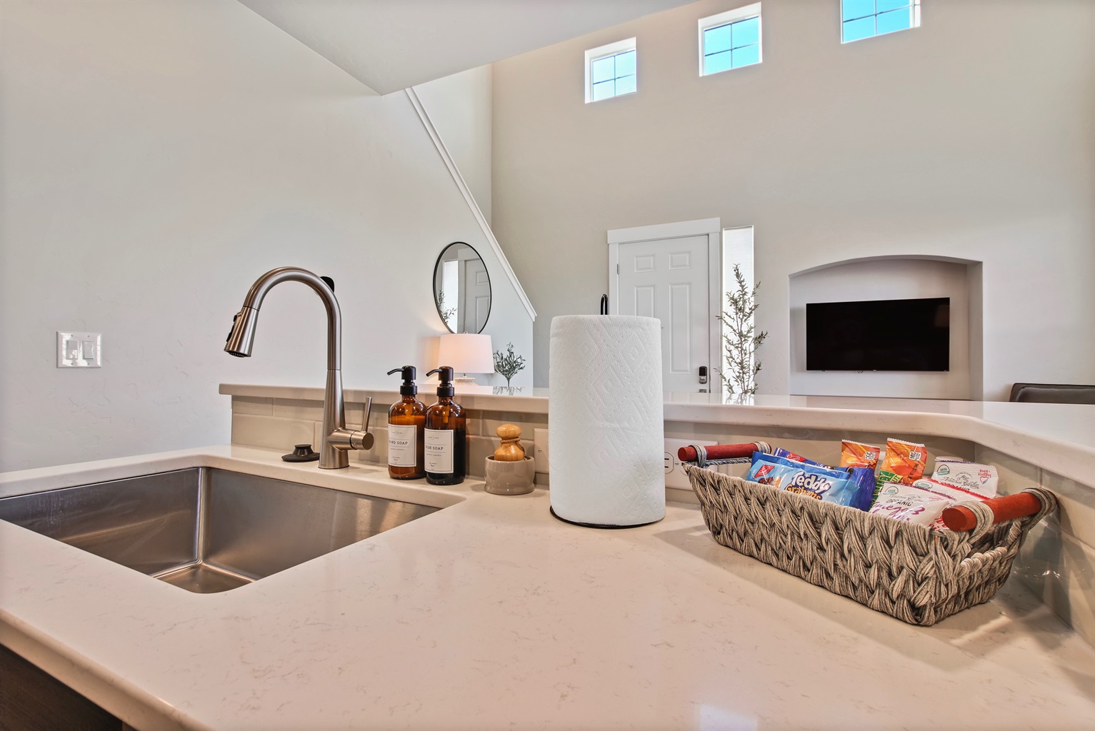 or-hounslow-way-or-trendy-3-bedroom-townhome-or-nampa-or/