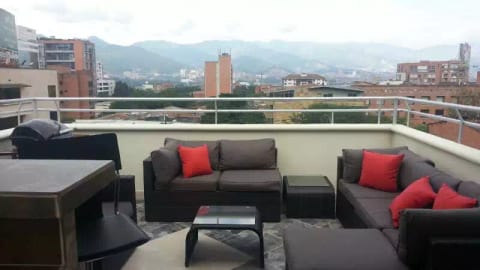 6 Bedroom Combo Roof Deck #17