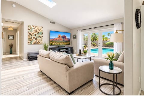 Private Resort Near Stadiums 3BR Family Friendly