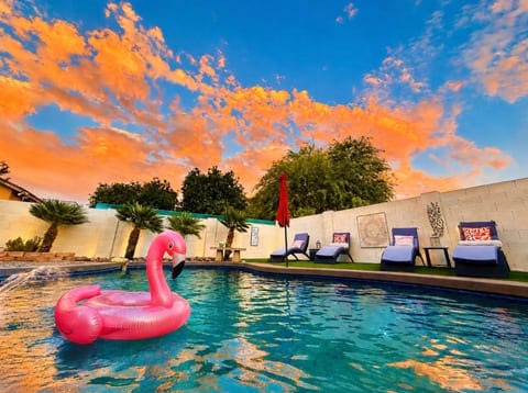 Private Resort Near Stadiums 3BR Family Friendly