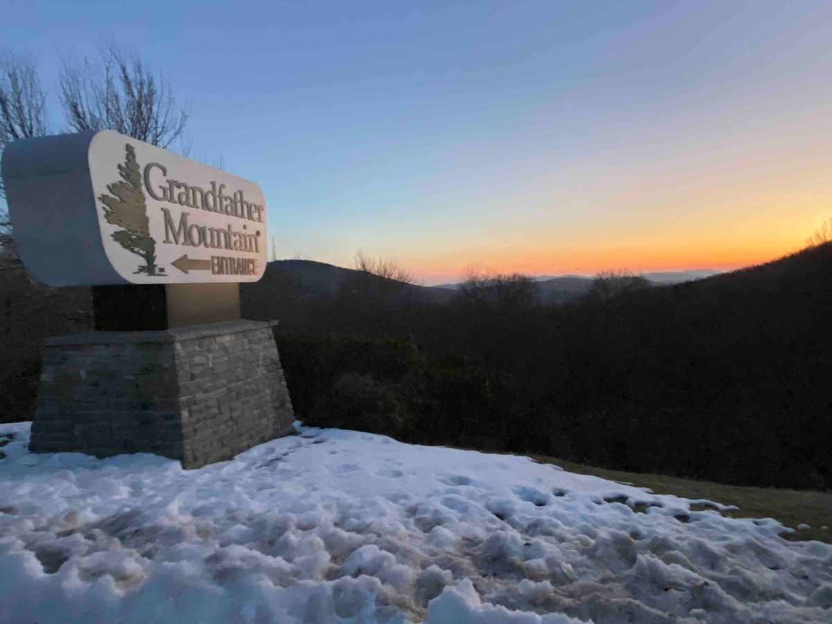 Suite Escape-Discounts-Steps to Slopes-Tubing image 56 Suite Escape@Snowlake   3-30 NTS | WALK to Lifts