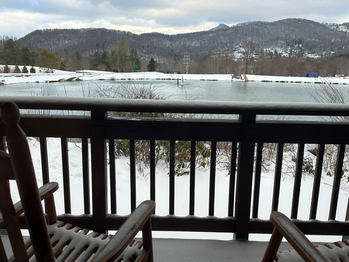 Suite Escape-Discounts-Steps to Slopes-Tubing image 75 Suite Escape@Snowlake   3-30 NTS | WALK to Lifts