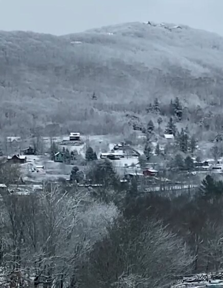 Suite Escape-Discounts-Steps to Slopes-Tubing image 68 Suite Escape@Snowlake   3-30 NTS | WALK to Lifts