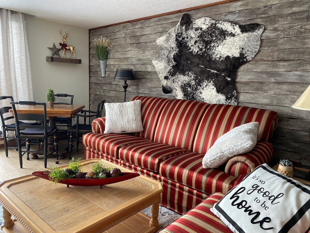 Suite Escape-Discounts-Steps to Slopes-Tubing image 18 Suite Escape@Snowlake   3-30 NTS | WALK to Lifts