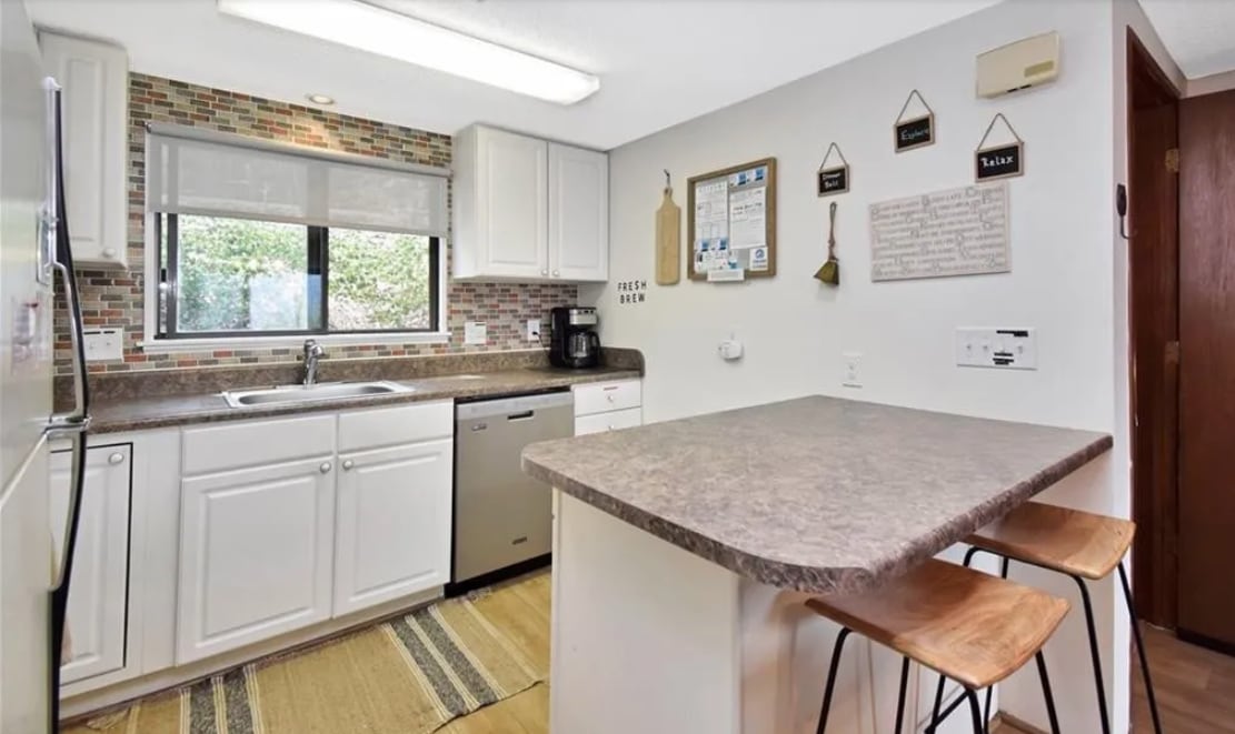 Suite Escape-Discounts-Steps to Slopes-Tubing image 21 Suite Escape@Snowlake   3-30 NTS | WALK to Lifts