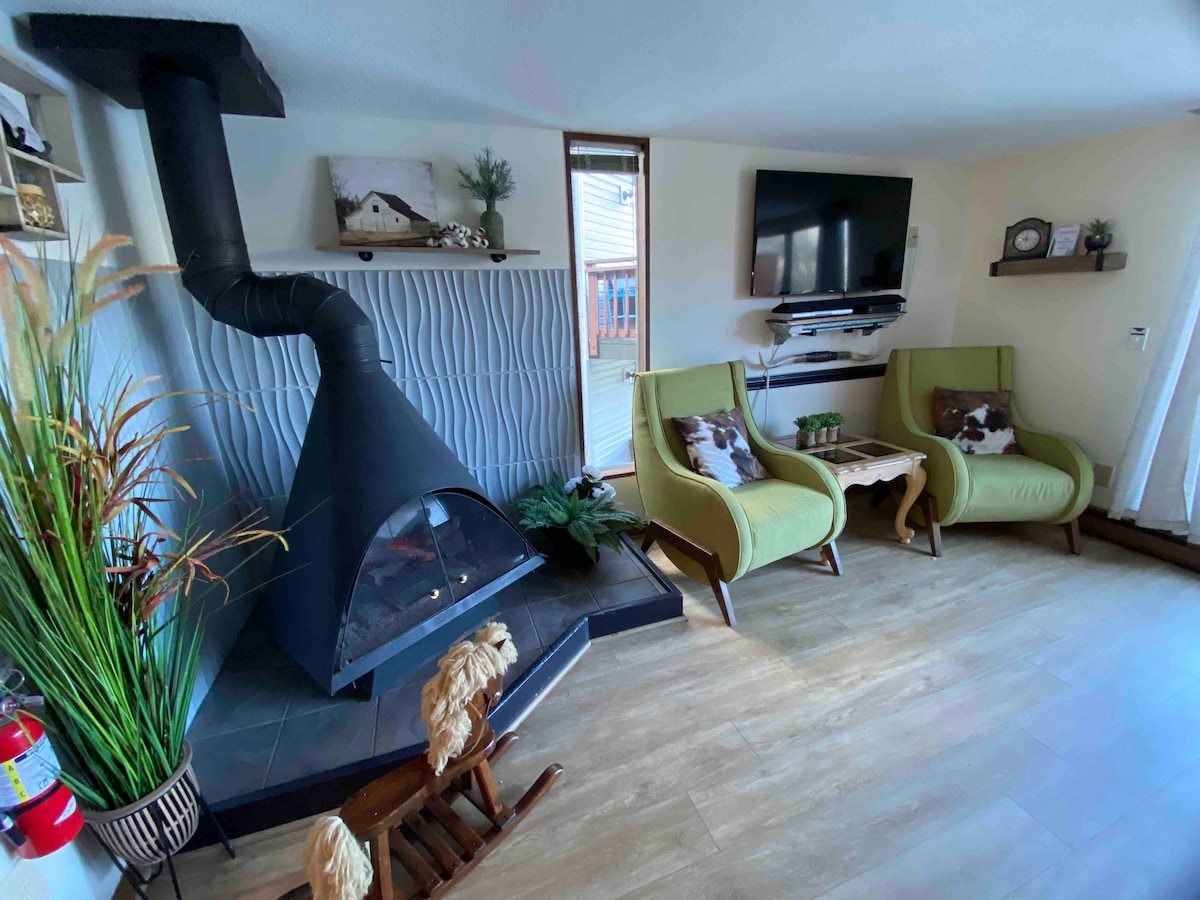 Suite Escape-Discounts-Steps to Slopes-Tubing image 19 Suite Escape@Snowlake   3-30 NTS | WALK to Lifts