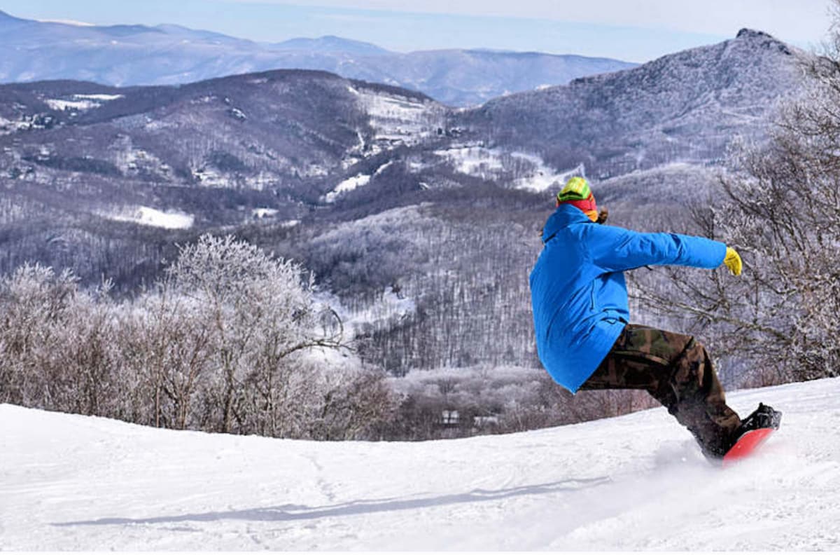 Keep your equipment in the sports closet just outside the door Suite Escape@Snowlake   3-30 NTS | WALK to Lifts