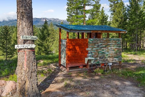 The Hohnstead Glamping Cabins Resort has outdoor bathroom and showering facilities.  Our showers are solar, which menas they are heated by the sun and have only a certain window of time when the water is actually hot.  