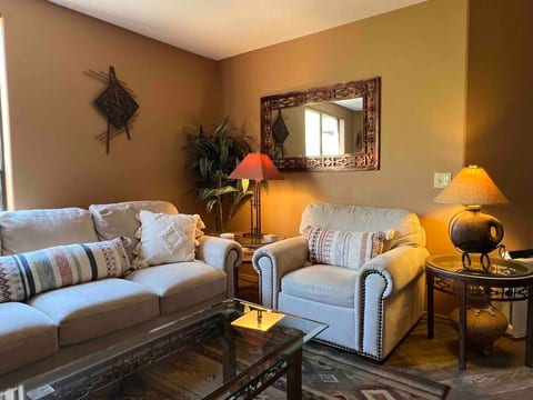 Tucson Escapes Mountain Hideaway