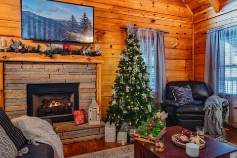 Creekside Serenity Cabin
