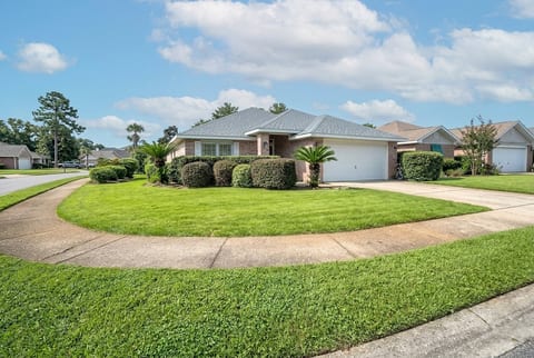 Welcome to Seashell Breeze!Nestled in a peaceful neighborhood just minutes from the beach, this bright and beautifully maintained home offers the perfect blend of comfort and coastal charm.