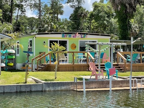 Mermaid Life Weeki Wachee FL kayaks & Gulf Access