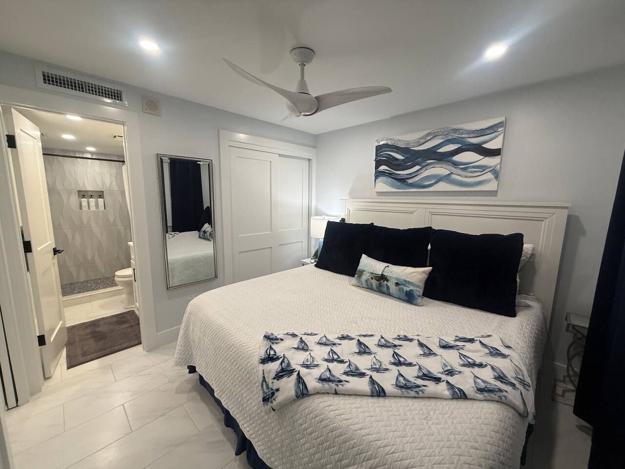 King Bedroom with Full Ensuite