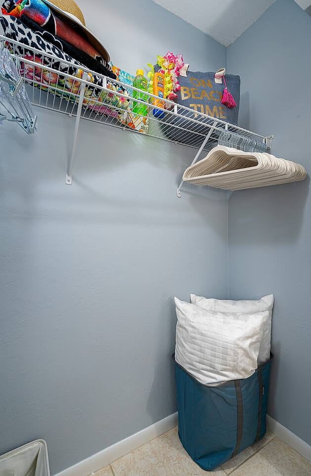 Closet 2 | Space to make yourself at home