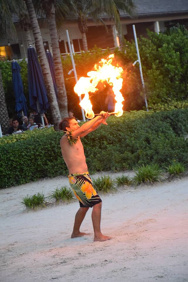 Fire show at Quinn's (JW Marriott), a short walk from Aveline!