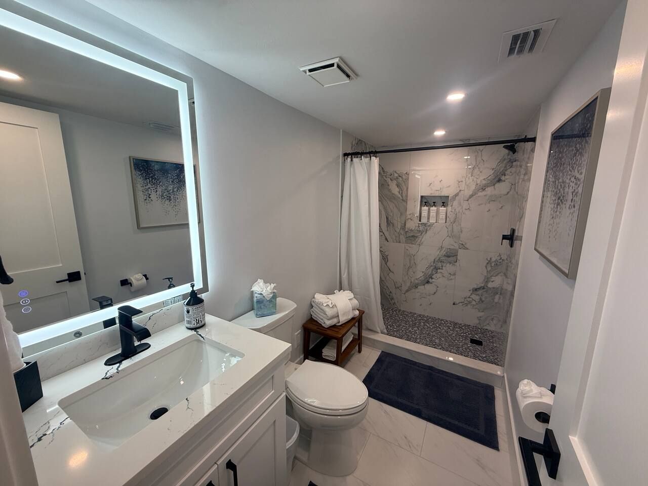 Primary Full Bathroom