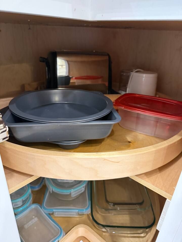 Organized lazy susan