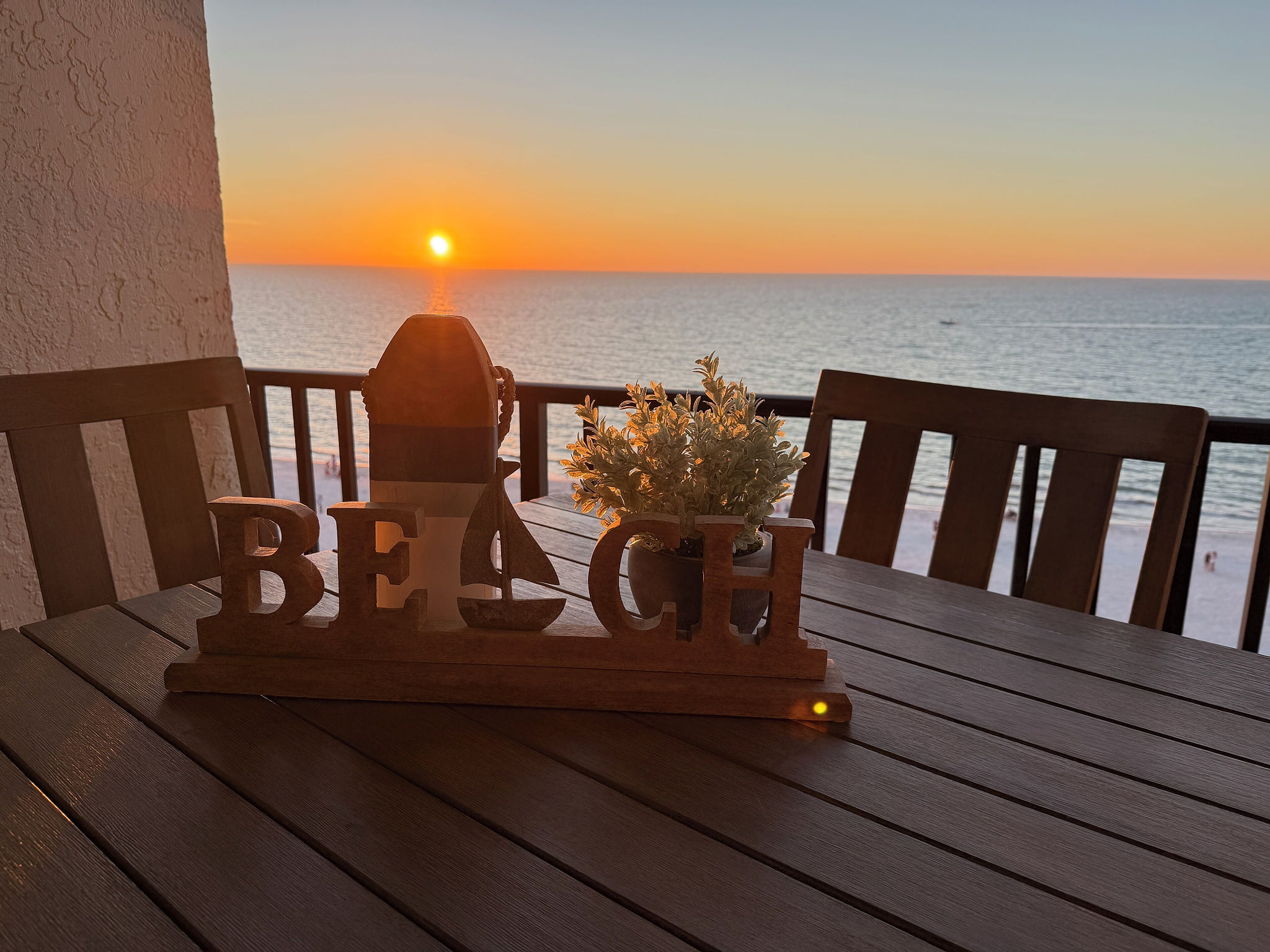 Remodeled Aveline | 2 King Bed Ensuites | Sunsets