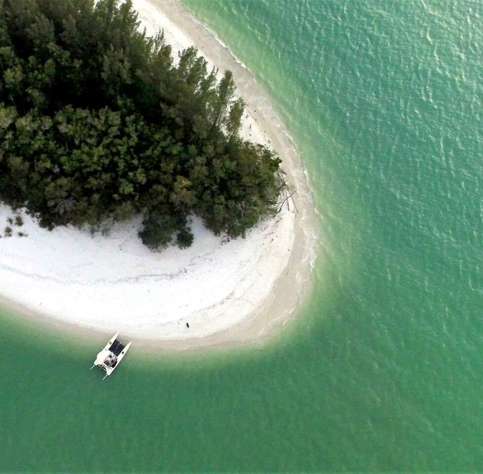 Off the Hook Boat Rentals | 0.9 miles away