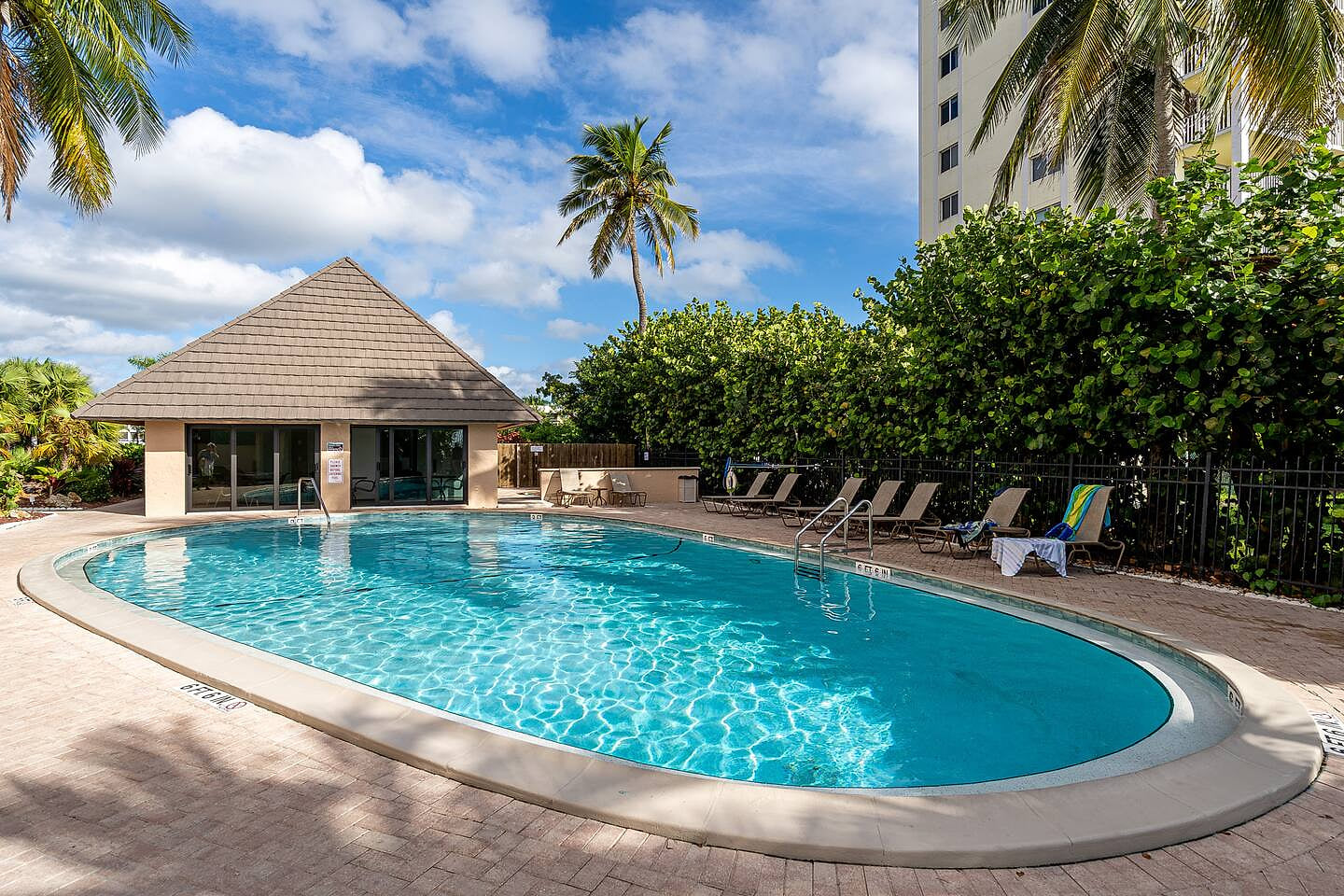 Heated Pool | SeaWinds